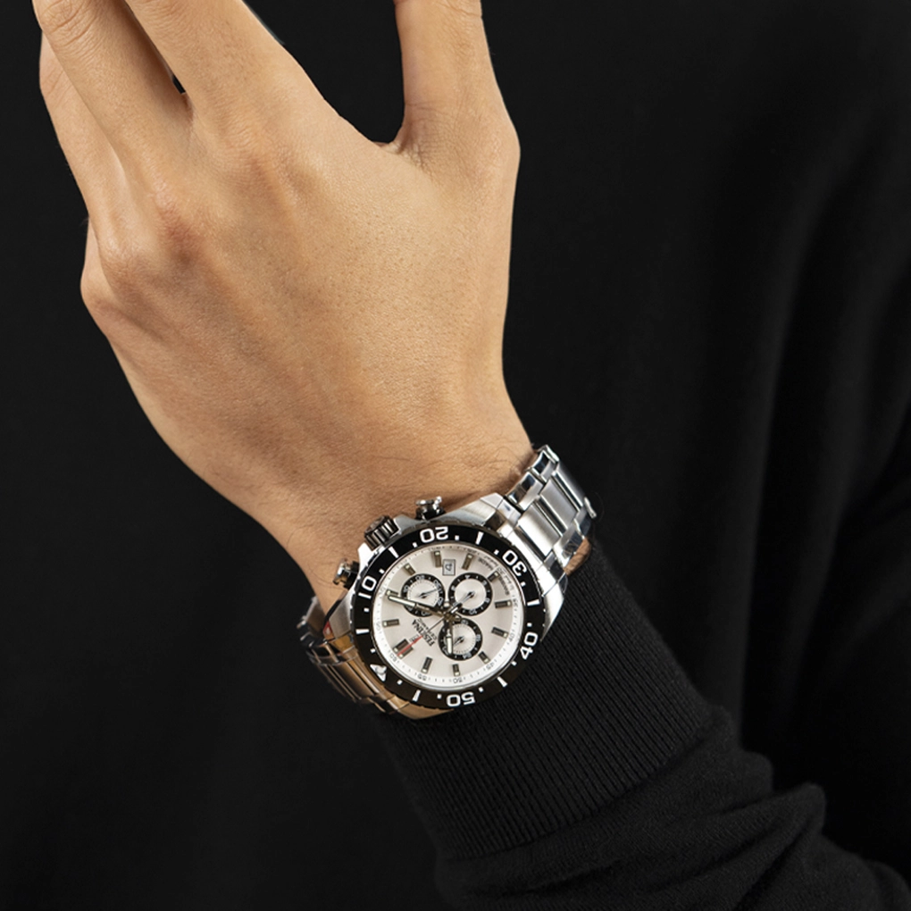 MONTRE FESTINA SWISS MADE BRACELET EN ACIER INOXYDABLE HOMME